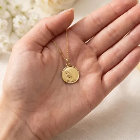 Médaille Vierge Priante de Profil Cadre Poli en Or Jaune 18 Carats