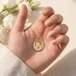 M&eacute;daille Vierge &agrave; l'Aur&eacute;ole Rayonnante Or Jaune 18 Carats - 17 mm