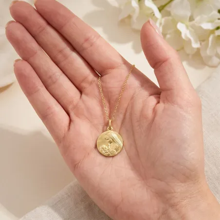 Médaille Vierge Berçant l'Enfant en Or Jaune 18 Carats