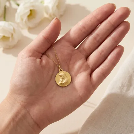 Médaille Vierge à l'Enfant Endormi Satinée en Or Jaune 18 Carats