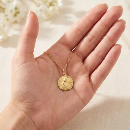 Médaille Vierge à l'Enfant sur l'Épaule en Or Jaune 18 Carats