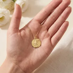 ميدالية القديس ميخائيل يصرع التنين من الذهب الأصفر عيار 18 - 18 مم