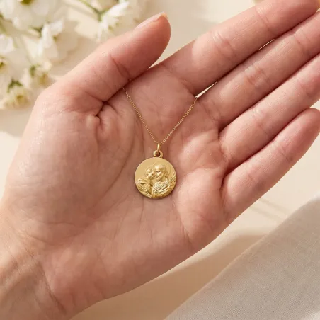 Médaille Saint Joseph et l'Enfant en Or Jaune 18 Carats