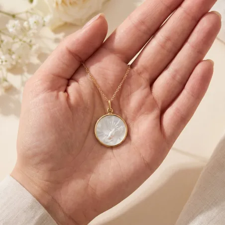 Médaille Colombe du Saint-Esprit 18 mm en Nacre et Or Jaune 18 Carats