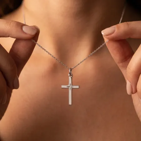 Pendentif Croix Étoile 20 mm en Or Blanc 18 Carats