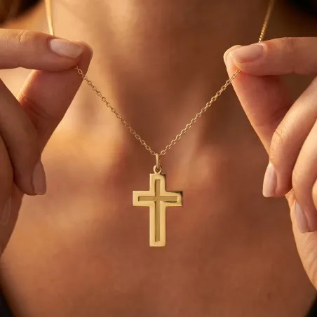 Pendentif Croix Cadre Poli et Satiné 31 mm en Or Jaune 18 Carats