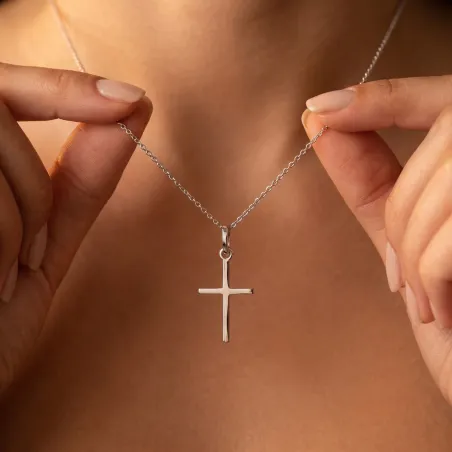 Pendentif Croix Élancée 24 mm en Or Blanc 18 Carats