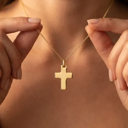 Pendentif Croix Galbée 22 mm en Or Jaune 18 Carats