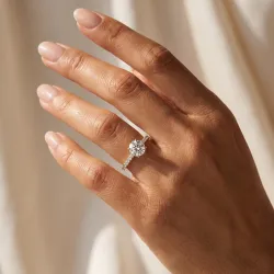 Round Diamond Engagement Ring Aria Six Prongs Pav&eacute; | Celinni