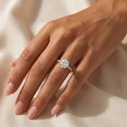 Round Diamond Engagement Ring Aria Six Prongs Pavé | Celinni