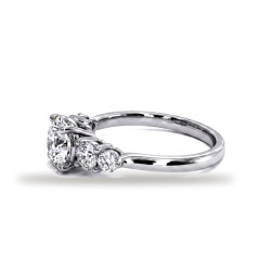 Verlovingsring ronde diamant Constellation vijf stenen | Celinni