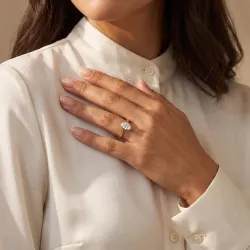 Anillo de compromiso diamante ovalado Éclipse | Celinni
