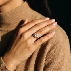 Round Diamond Engagement Ring Livia | Celinni