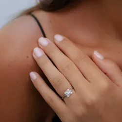 خاتم الماس Beatrice &ndash; ذهب عيار 18 قيراط وألماس طبيعي