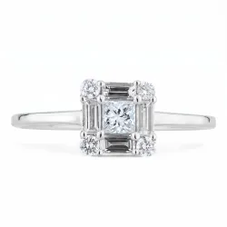 Princess Diamond Ava Ring – 18K Gold and Natural Diamonds