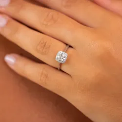 Chayma 18K Gold Natural Diamond Halo Ring | Celinni