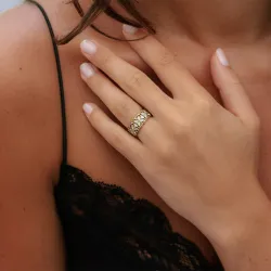 Eden Ring – 18K Gold and Natural Diamonds | Celinni