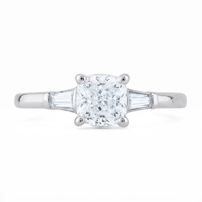 Camille Ring aus 18K Gold & Diamanten im Kissenschliff