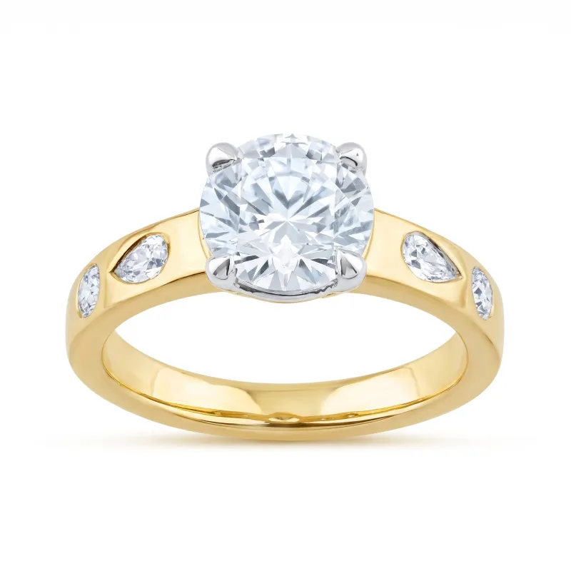 Bague Carole en or 18K et diamants naturels 2 carats
