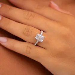 Caroline 3 ct Emerald-Cut Natural Diamond Ring in 18K Gold