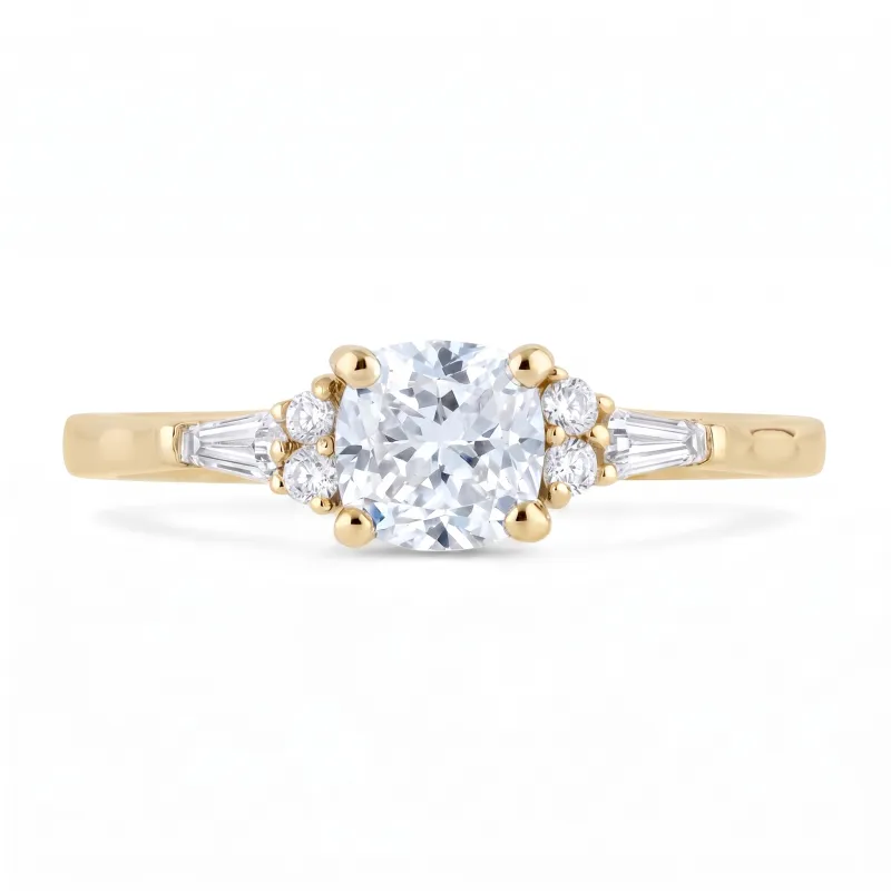 Bague Cassandre en or 18K et diamant naturel taille coussin
