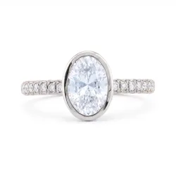 Cosima Oval Natural Diamond Ring in 18K Gold | Celinni