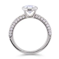 Cosima Oval Natural Diamond Ring in 18K Gold | Celinni