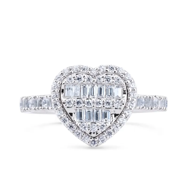 Dora Heart Ring &ndash; 18K Gold and Natural Diamonds l Celinni