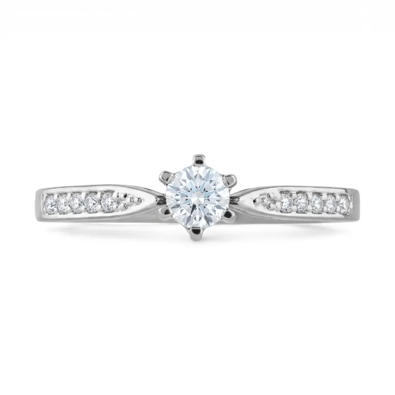 Anillo Felicia de Diamantes Naturales en Oro de 18K Celinni