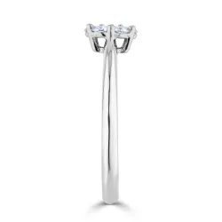 Emilie Ring – 18K Gold & Natural Diamonds l Celinni