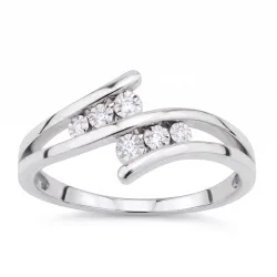 Ines Ring – 18K Gold and Natural Diamonds l Celinni