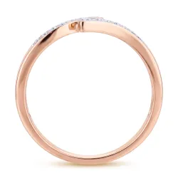 Ines Ring – 18K Gold and Natural Diamonds l Celinni