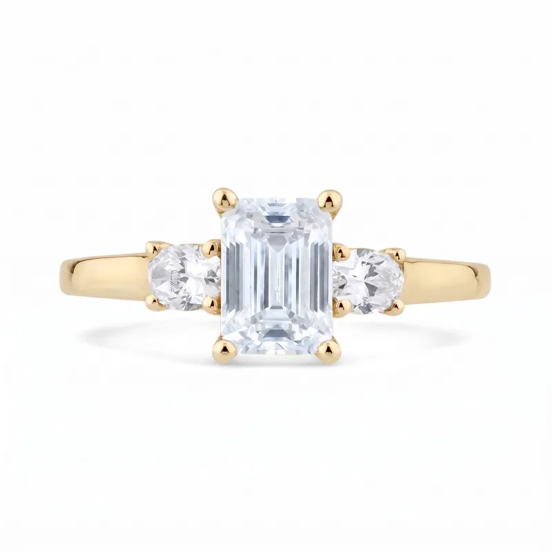 Bague Carla en or 18K et diamants naturels taille &eacute;meraude