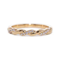 Twisted Diamond Band Ring in 18K Gold or Platinum | Celinni
