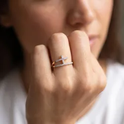 Double Band Pav&eacute; Cross Ring in 18K Gold or Platinum Celinni