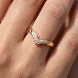 Chevron Diamond Ring in 18K Gold or Platinum | Celinni