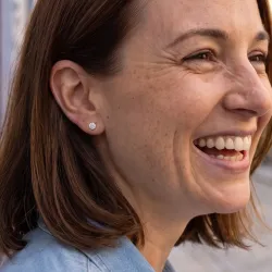 Pendientes de Diamante Redondo – Colección Promesse Celinni