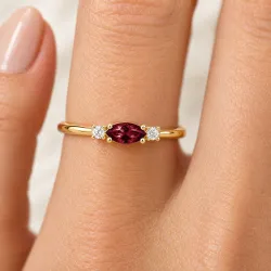January Birthstone Ring, Garnet, Romy