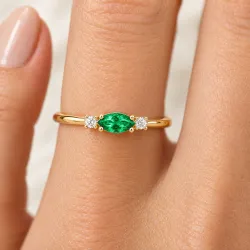 Anillo Piedra de Nacimiento Mayo, Esmeralda, Romy