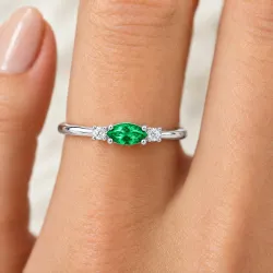 Anillo Romy Mayo con Esmeralda y Diamantes Naturales