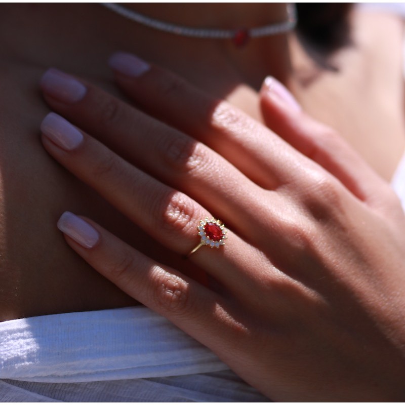 Oval Garnet Daisy Ring Yellow Gold