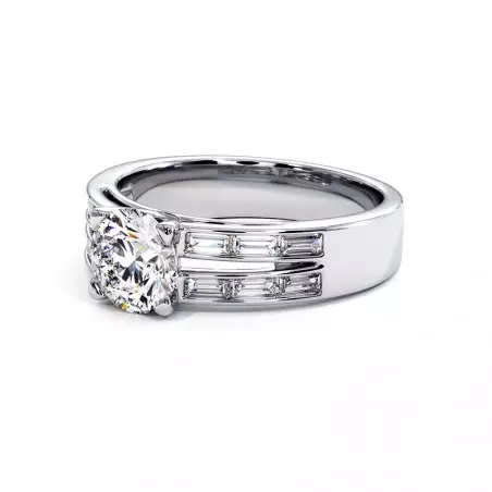 Laure Diamond Solitaire