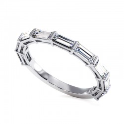 Halber Diamant-Verlobungsring Reine im Baguette-Stil, eingerahmt in Stangen