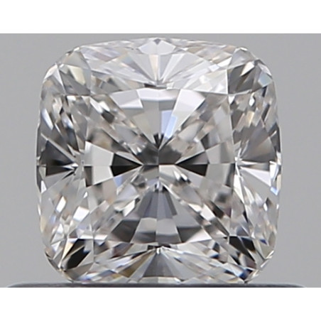 0.51-carat diamante en forma de cojín