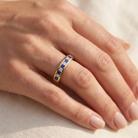 Halve Alliance Ring Diamanten en Blauwe Saffieren Railzetting in 18 Karaats Geelgoud