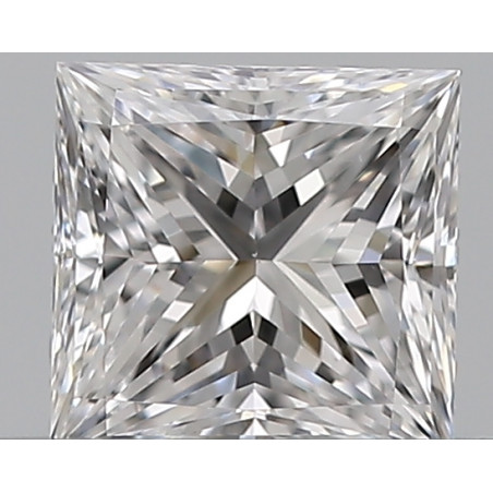 0.48-carat الماس بشكل الأميرة
