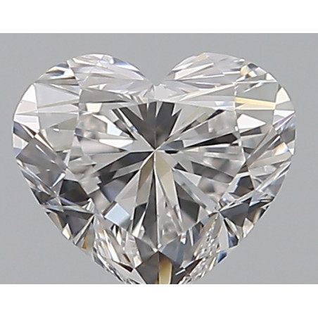 0.33-carat الماس على شكل قلب