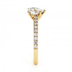 Anillo de Diamante Talla Coraz&oacute;n Ella Oro Amarillo 18k - Maison Celinni