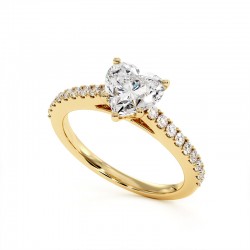 Anillo de Diamante Talla Coraz&oacute;n Ella Oro Amarillo 18k - Maison Celinni