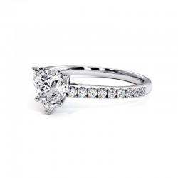 Anillo de Diamante Talla Coraz&oacute;n Ella Oro Blanco 18k - Maison Celinni